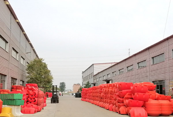 攔污浮筒的重量